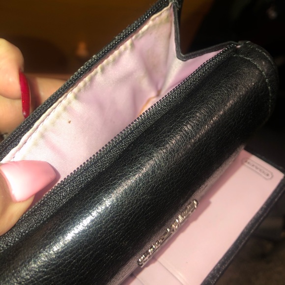 Coach Wallet - Picture 5 of 6